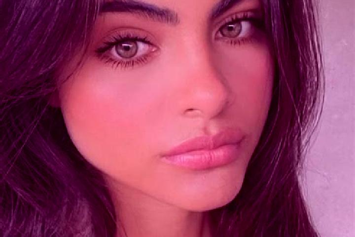 Stella, 24, a brunette green-eyed latina companion based in Laupahoehoe. Offering CIM, Travel Companion, Couples, A-Level. Available for incall and outcall, ...