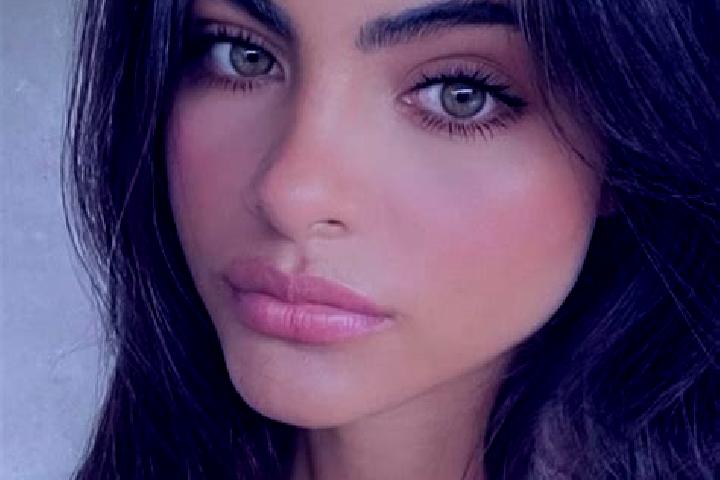 Stella, 24, a brunette green-eyed slavic companion based in Marocco. Offering Travel Companion, Roleplay, Overnight, Couples, Domination. Available for incal...