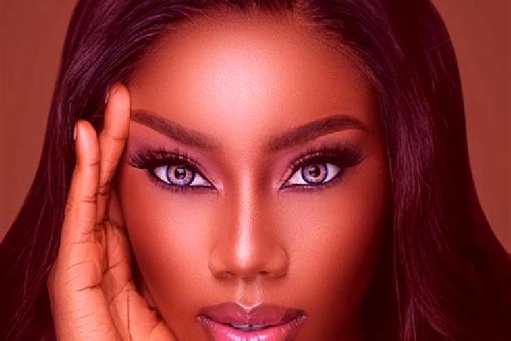 Stella, 24, a chestnut blue-eyed ebony companion based in Nyimba. Offering Fetish, Couples, Deep French Kissing. Available for incall and outcall, overnight ...