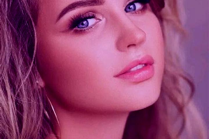 Stella, 24, a dark blonde blue-eyed ebony companion based in Maasmechelen. Offering Dinner Date, Couples, Party Girl. Available for incall and outcall, day a...