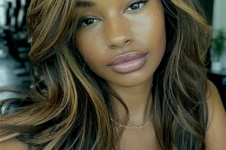 Stella, 24, a dark blonde brown-eyed caribbean companion based in Freyming-Merlebach. Offering Overnight, Tantra, Erotic Massage, Couples. Available for inca...