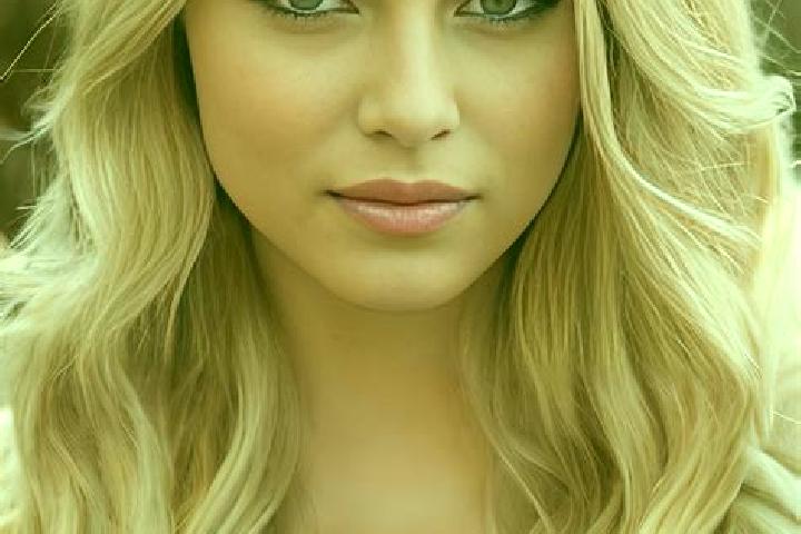Stella, 24, a dark blonde dark-eyed caribbean companion based in Lupu. Offering Dinner Date, Deep French Kissing, A-Level. Available for incall and outcall, ...