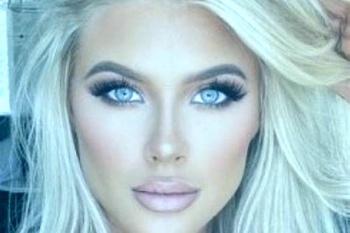 Stella, 24, a platinum blonde dark-eyed mediterranean companion based in Collado Hermoso. Offering Massage, GFE, Roleplay, Girlfriend Experience, Dinner Date...