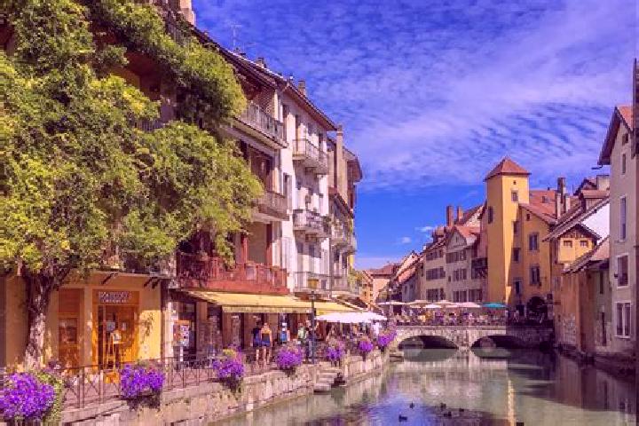Stella, 24 — Escort in Neau, France
