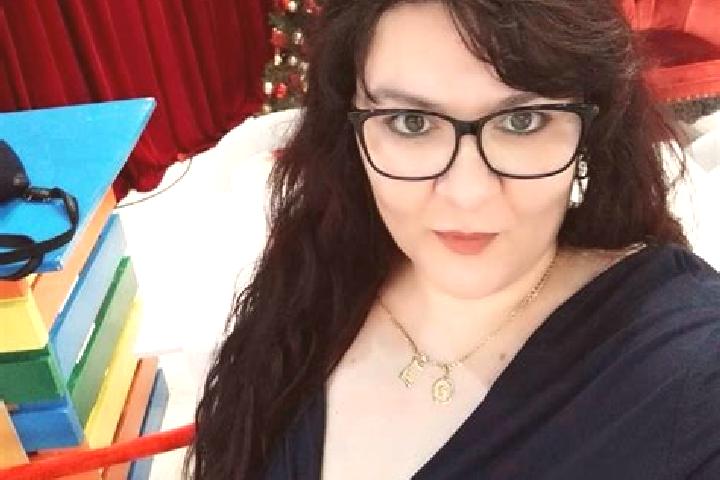 Stella, 24 — Escort in Negrulesti, Romania