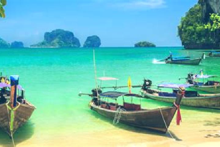 Stella, 24 — Escort in Sam Chai, Thailand