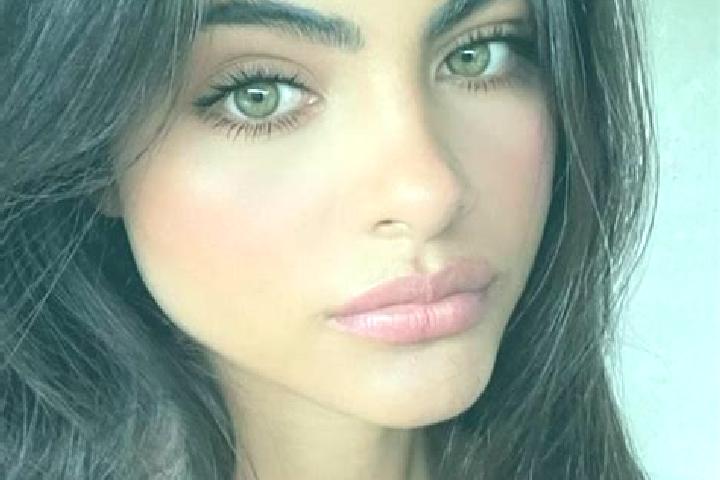 Stella, 25, a black green-eyed indian companion based in Greenway. Offering A-Level, Girlfriend Experience, Deep French Kissing, Fetish. Available for incall...