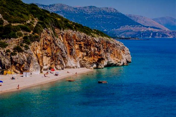 Stella, 25 — Escort in Krahes, Albania