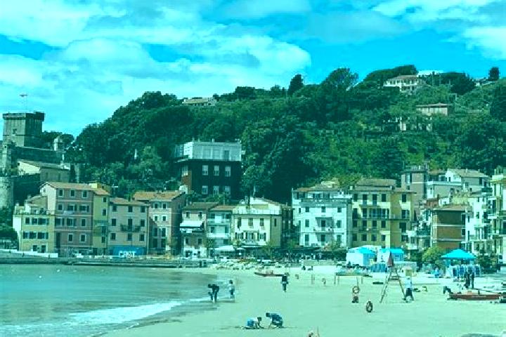 Stella, 25 — Escort in San Terenzo, Italy