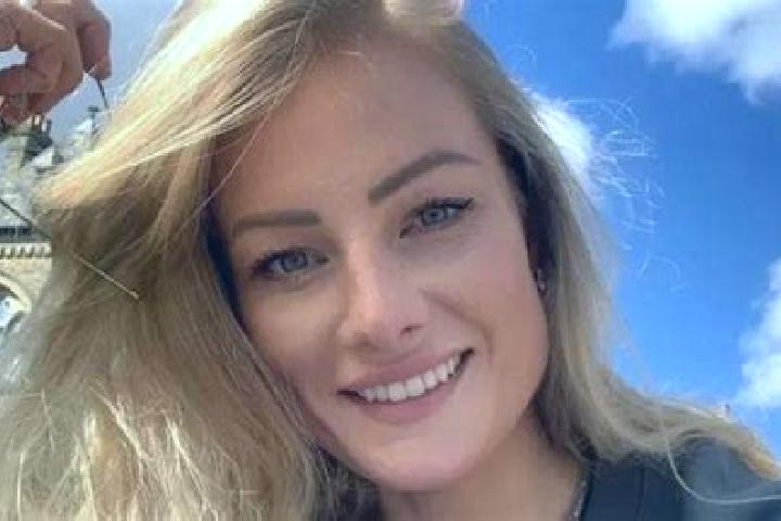 Stella, 25 — Escort in Shotton, United Kingdom
