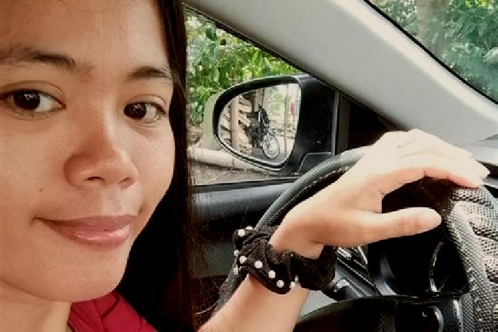 Stella, 25 — Escort in Tampakan, Philippines