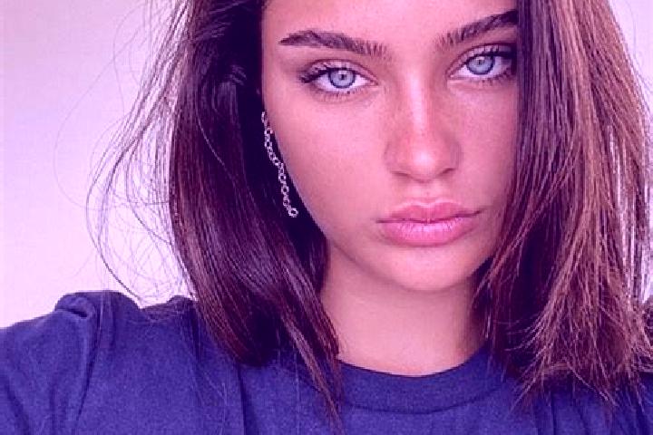 Stella, 26, a black brown-eyed european companion based in Ciomas. Offering Girlfriend Experience, Domination, A-Level, Tantra, Party Girl. Available for inc...