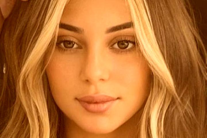 Stella, 26, a blonde brown-eyed caribbean companion based in Adjue. Offering CIM, 69, Fetish, BDSM. Available for incall and outcall, overnight bookings avai...