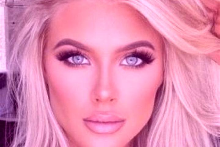 Stella, 26, a platinum blonde dark-eyed european companion based in Pallikunnu. Offering OWO, Overnight, Fetish, Roleplay, Tantra. Available for incall and o...