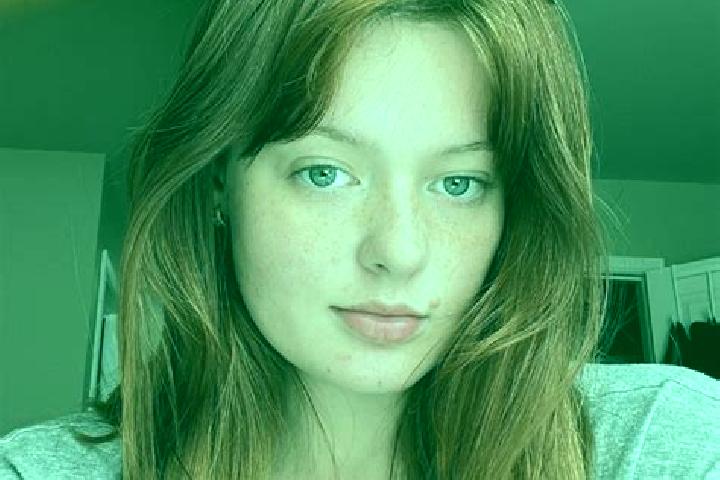 Stella, 26, a red brown-eyed mixed companion based in Montacute. Offering Couples, Duos. Available for incall and outcall, day and evening dates.