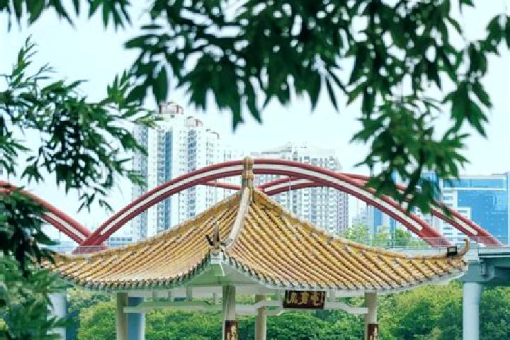 Stella, 26 — Escort in Honghu, China