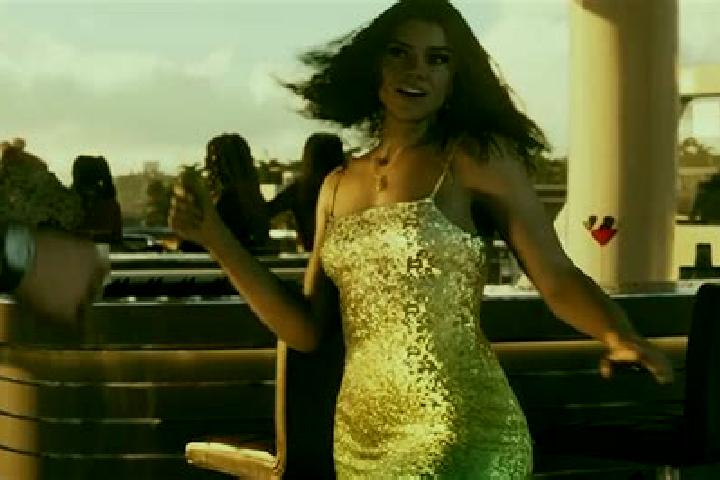Stella, 26 — Escort in Luia, Angola