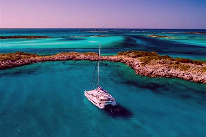 Stella, 26 — Escort in The Moorings, Cayman Islands