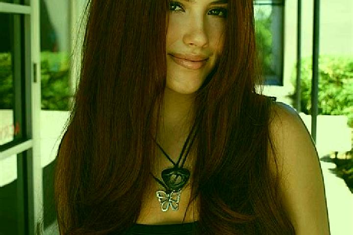 Stella, 27, a auburn dark-eyed mediterranean companion based in Le Neubourg. Offering Prostate Massage, Roleplay, Girlfriend Experience. Available for incall...