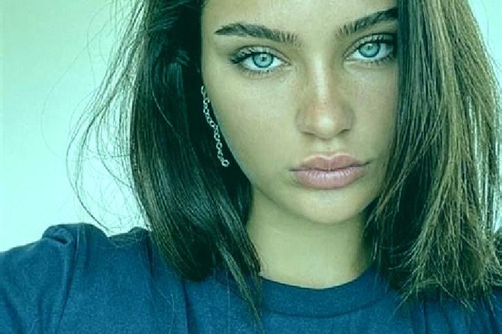 Stella, 27, a brunette blue-eyed slavic companion based in Tabaka. Offering BDSM, Massage, Fetish. Available for incall and outcall, overnight bookings avail...