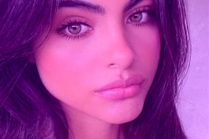 Stella, 27, a brunette grey-eyed caucasian companion based in Urlesti. Offering BDSM, Prostate Massage, OWO. Available for incall and outcall, overnight book...