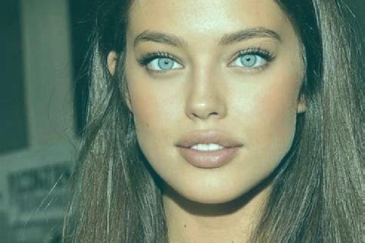 Stella, 27, a chestnut brown-eyed mediterranean companion based in Mavikent. Offering A-Level, Fetish, Domination. Available for incall and outcall, day and ...