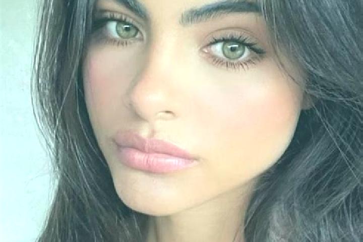 Stella, 27, a chestnut hazel-eyed indian companion based in Schijndel. Offering Party Girl, Duos, Striptease. Available for incall and outcall, day and eveni...