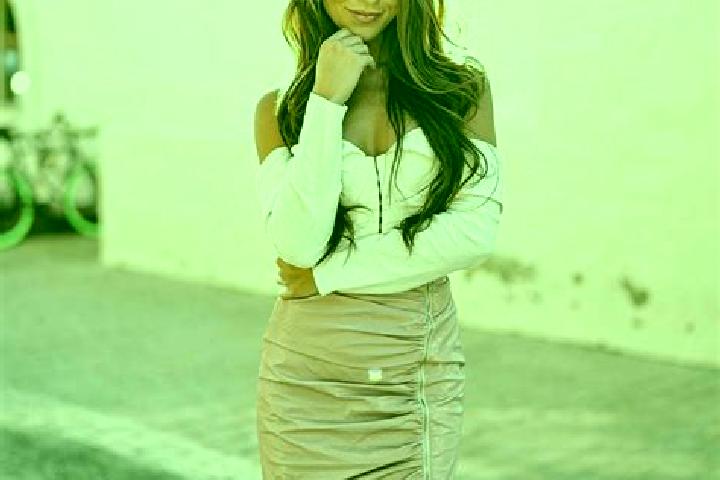 Stella, 27, a red brown-eyed indian companion based in Bressana. Offering Striptease, CIM, Party Girl, Deep French Kissing. Available for incall and outcall,...