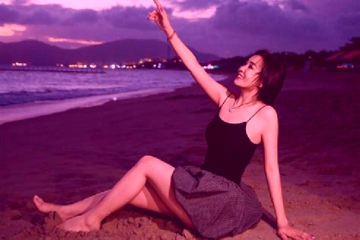 Stella, 27 — Escort in Amgalang, China