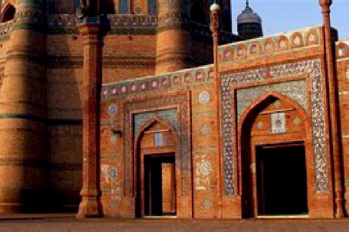 Stella, 27 — Escort in Multan, Pakistan