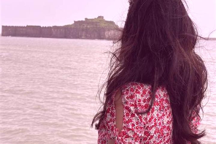 Stella, 27 — Escort in Murud, India