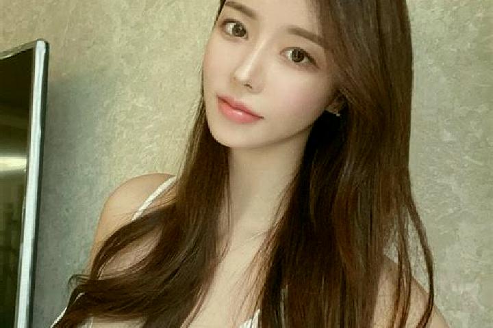 Stella, 27 — Escort in Xiaowu, China