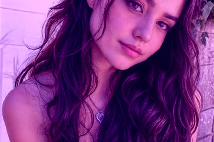 Stella, 28, a black hazel-eyed mediterranean companion based in Otice. Offering Overnight, Roleplay, Massage, Duos, Couples. Available for incall and outcall...