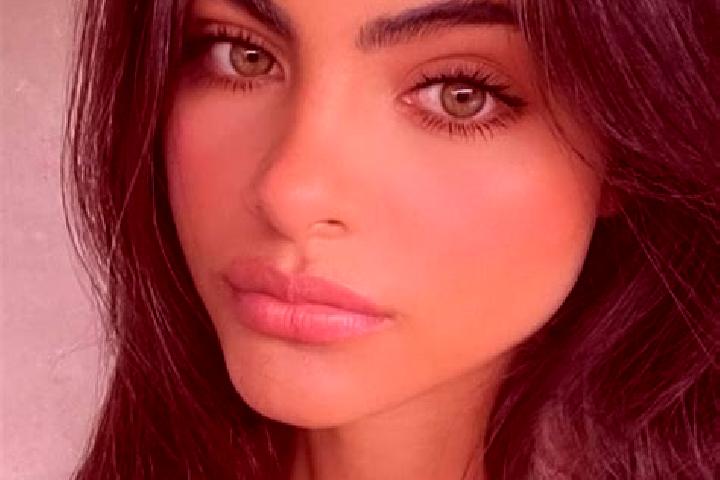 Stella, 28, a brunette green-eyed indian companion based in Chaowai. Offering Deep French Kissing, OWO, Party Girl, Overnight. Available for incall and outca...