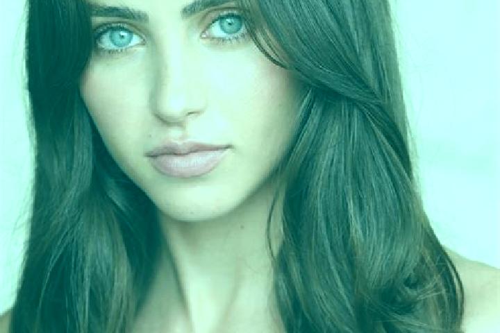 Stella, 28, a brunette green-eyed latina companion based in Irrigon. Offering Duos, Erotic Massage. Available for incall and outcall, day and evening dates.