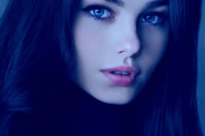 Stella, 28, a brunette grey-eyed caucasian companion based in Gumiring. Offering Couples, Deep French Kissing, CIM, Striptease. Available for incall and outc...
