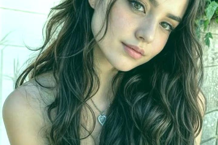 Stella, 28, a brunette hazel-eyed mixed companion based in Middle Amana. Offering A-Level, Tantra, Prostate Massage. Available for incall and outcall, overni...