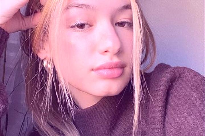 Stella, 29, a blonde brown-eyed middle eastern companion based in Meiqi. Offering Party Girl, Duos, Roleplay. Available for incall and outcall, day and eveni...