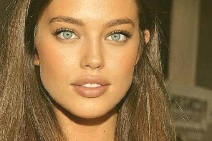 Stella, 29, a chestnut green-eyed caucasian companion based in Marseille 14. Offering Overnight, Dinner Date, Party Girl. Available for incall and outcall, o...