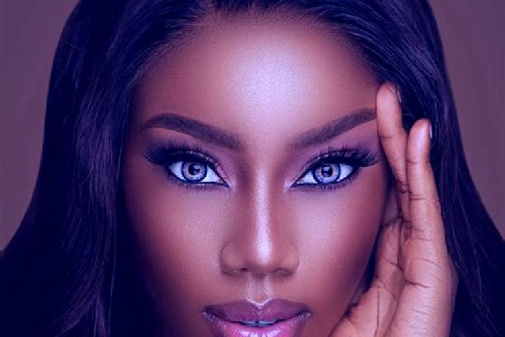 Stella, 29, a red blue-eyed ebony companion based in Birigui. Offering Duos, Striptease, Deep French Kissing. Available for incall and outcall, overnight boo...