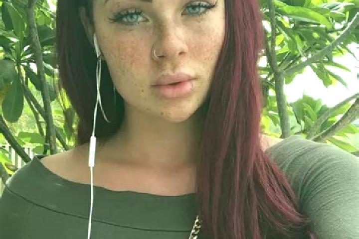Stella, 29, a red dark-eyed mediterranean companion based in Ashbury. Offering Striptease, Party Girl, CIM. Available for incall and outcall, overnight booki...