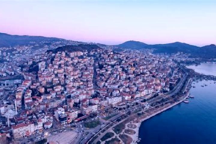 Stella, 29 — Escort in Kocabas, Turkey