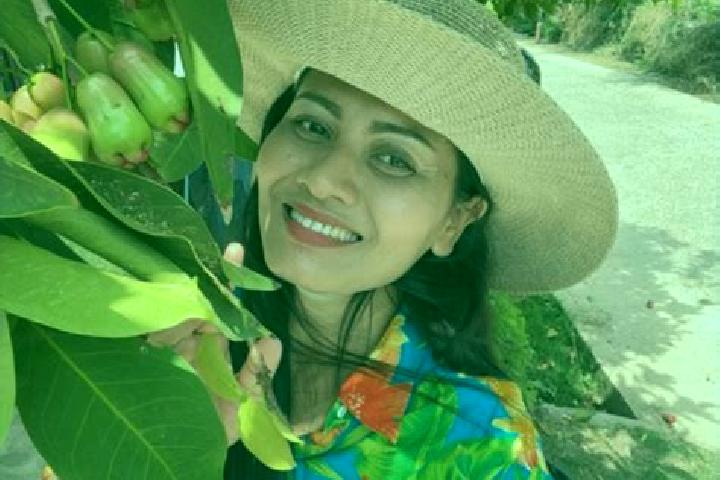 Stella, 29 — Escort in Si Khoraphum, Thailand