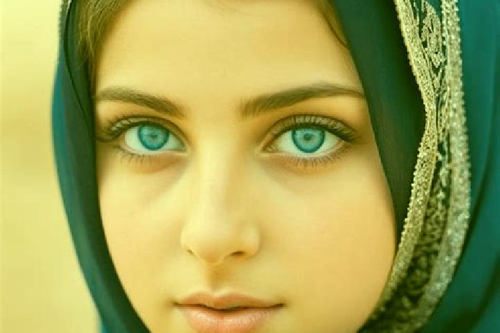Stella, 30, a blonde amber-eyed middle eastern companion based in Vizela. Offering Tantra, OWO, Girlfriend Experience. Available for incall and outcall, over...