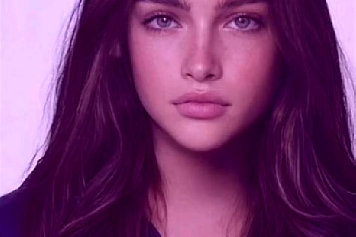 Stella, 30, a brunette blue-eyed caucasian companion based in Mali. Offering Travel Companion, GFE, Duos. Available for incall and outcall, overnight booking...