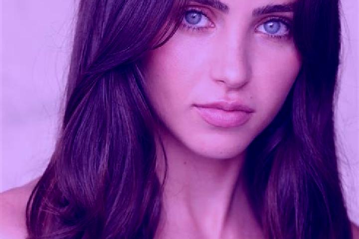 Stella, 30, a brunette brown-eyed indian companion based in Dar Pein North. Offering Duos, Erotic Massage, 69. Available for incall and outcall, day and even...