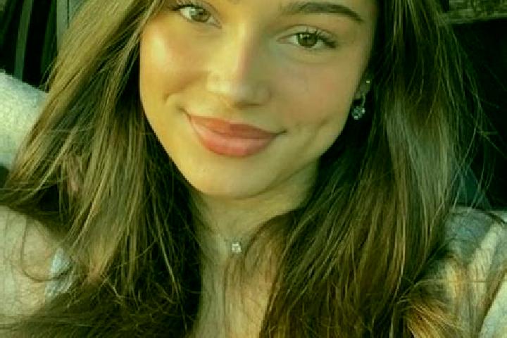 Stella, 30, a brunette hazel-eyed ebony companion based in Parker Strip. Offering Travel Companion, Dinner Date. Available for incall and outcall, day and ev...