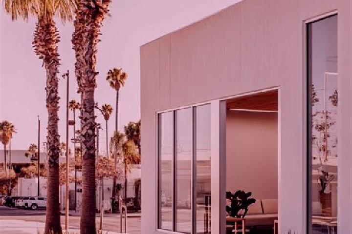 Stella, 30 — Escort in Huntington Hills, Canada