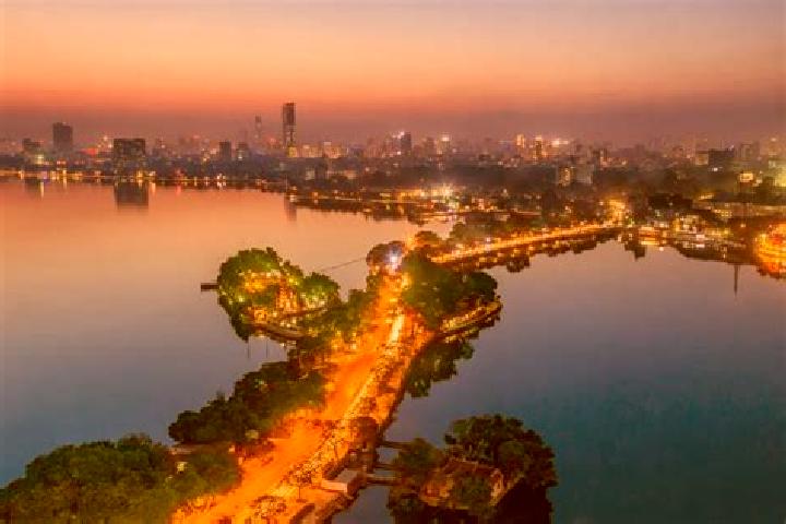 Stella, 30 — Escort in Tay Ho, Vietnam