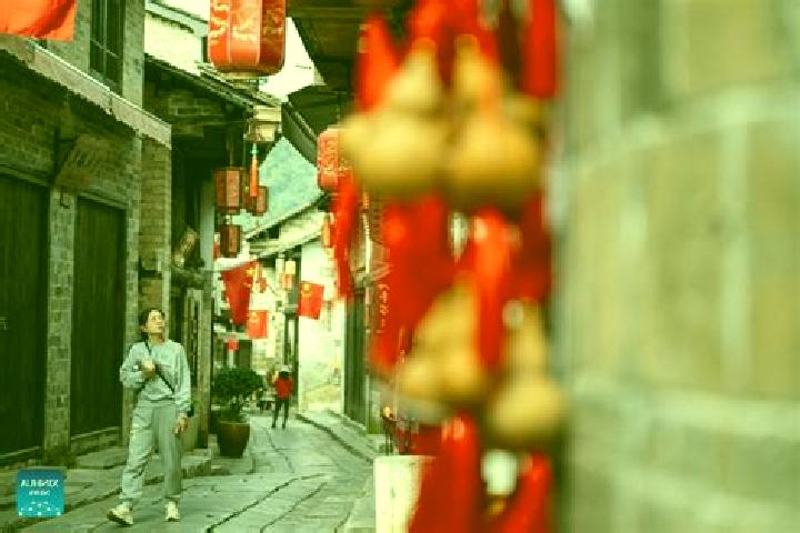 Stella, 30 — Escort in Yangloudong, China